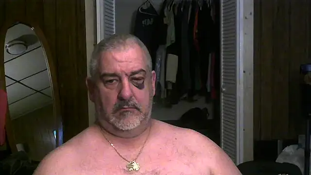 Snapshot of fire193 chatting on December 15, 2025, 1:11 am fire193 online show from December 15, 2025, 1:11 am