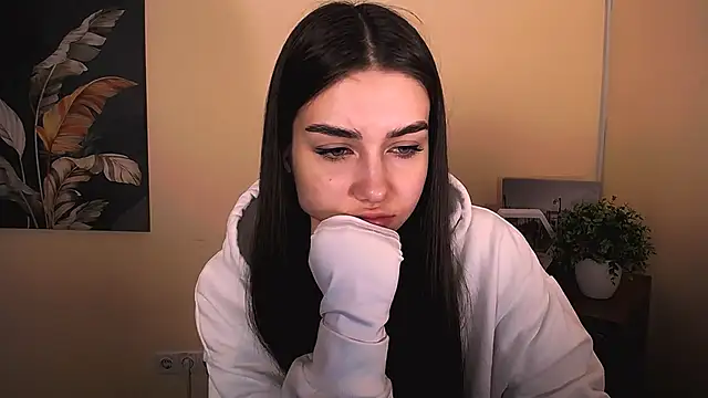 Snapshot of Lili_magic chatting on October 8, 2025, 7:10 am Lili magic online show from October 8, 2025, 7:10 am