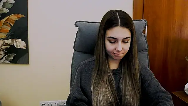 Snapshot of Lili_magic chatting on February 16, 2025, 3:27 pm Lili magic online show from February 16, 2025, 3:27 pm