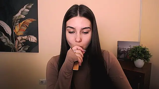 Snapshot of Lili_magic chatting on September 19, 2025, 12:42 pm Lili magic online show from September 19, 2025, 12:42 pm