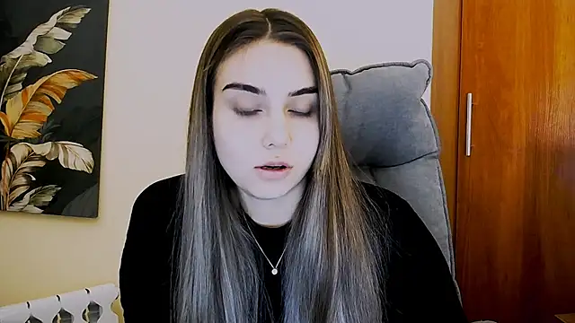 Snapshot of Lili_magic chatting on March 7, 2025, 12:56 pm Lili magic online show from March 7, 2025, 12:56 pm