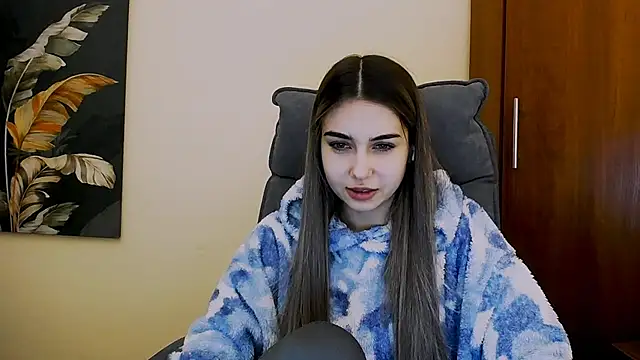 Snapshot of Lili_magic chatting on February 22, 2025, 12:51 pm Lili magic online show from February 22, 2025, 12:51 pm