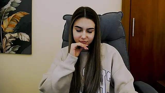 Snapshot of Lili_magic chatting on February 21, 2025, 4:48 pm Lili magic online show from February 21, 2025, 4:48 pm