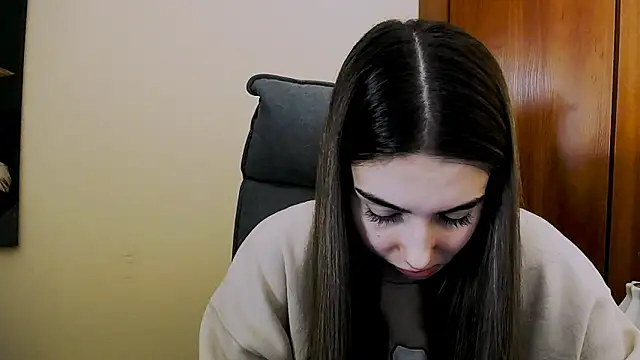 Snapshot of Lili_magic chatting on March 22, 2025, 1:30 pm Lili magic online show from March 22, 2025, 1:30 pm