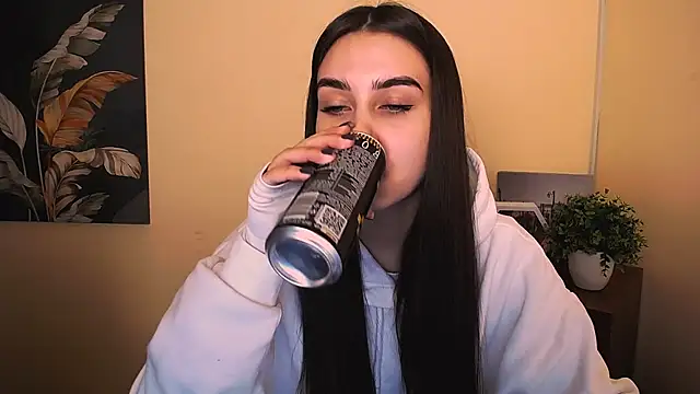 Snapshot of Lili_magic chatting on October 1, 2025, 7:02 am Lili magic online show from October 1, 2025, 7:02 am