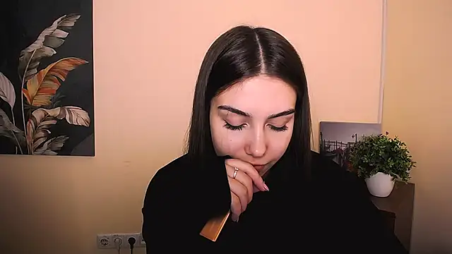 Snapshot of Lili_magic chatting on September 21, 2025, 12:21 pm Lili magic online show from September 21, 2025, 12:21 pm