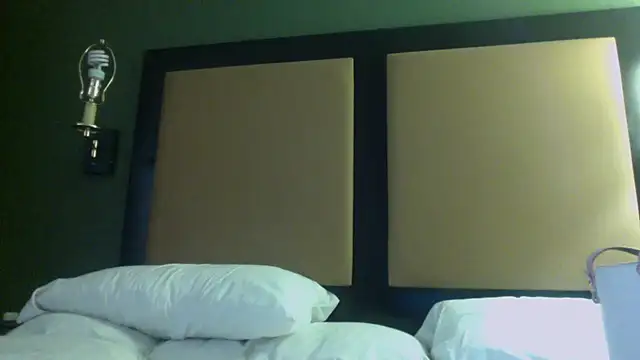 bella8769 online show from March 13, 2025, 8:37 am