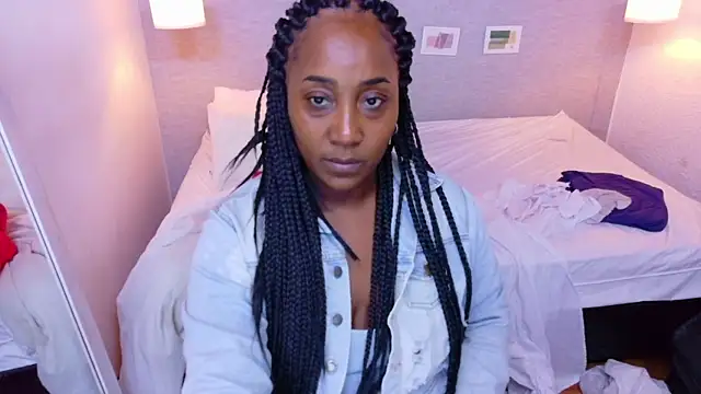 Snapshot of kiara_evanss chatting on June 12, 2026, 3:37 am kiara evanss online show from June 12, 2026, 3:37 am