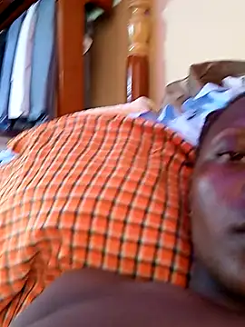 Snapshot of pretty_amaal chatting on March 4, 2025, 8:57 am pretty amaal online show from March 4, 2025, 8:57 am