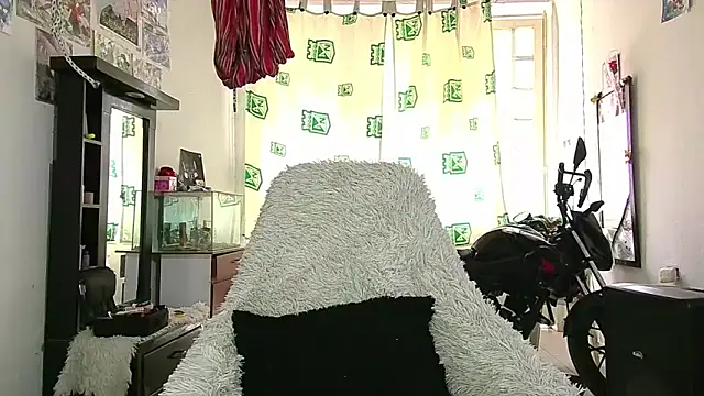 Snapshot of kitty22_ chatting on June 3, 2026, 2:29 pm kitty22 online show from June 3, 2026, 2:29 pm