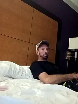 Treemandude online show from November 12, 2025, 7:45 am