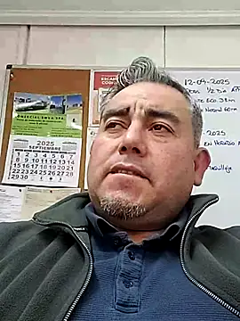 Snapshot of Manolete007x chatting on September 11, 2025, 10:21 pm Manolete007x online show from September 11, 2025, 10:21 pm