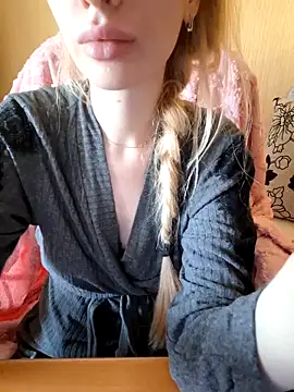 Elza kom online show from November 16, 2025, 6:40 am