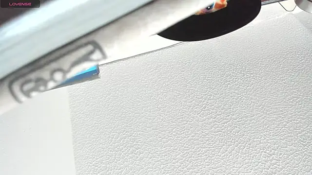 Rapunzeell  online show from January 8, 2026, 1:06 pm