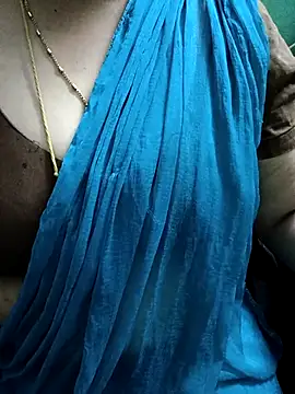 Snapshot of Omana-kutty chatting on February 18, 2025, 4:47 pm Omana-kutty online show from February 18, 2025, 4:47 pm