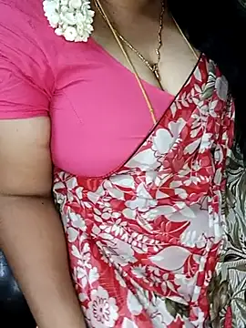 Snapshot of Omana-kutty chatting on February 25, 2025, 6:44 pm Omana-kutty online show from February 25, 2025, 6:44 pm