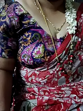 Snapshot of Omana-kutty chatting on February 6, 2025, 4:58 pm Omana-kutty online show from February 6, 2025, 4:58 pm