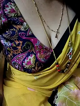 Snapshot of Omana-kutty chatting on February 12, 2025, 3:51 am Omana-kutty online show from February 12, 2025, 3:51 am