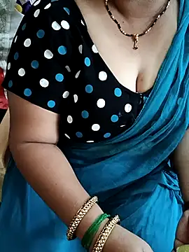 Snapshot of Omana-kutty chatting on March 22, 2025, 6:22 am Omana-kutty online show from March 22, 2025, 6:22 am