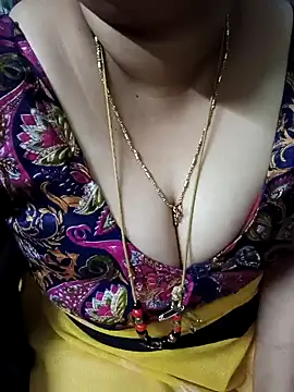 Snapshot of Omana-kutty chatting on February 12, 2025, 10:03 am Omana-kutty online show from February 12, 2025, 10:03 am