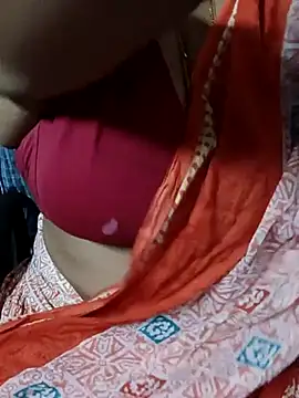 Snapshot of Omana-kutty chatting on February 12, 2025, 1:59 pm Omana-kutty online show from February 12, 2025, 1:59 pm