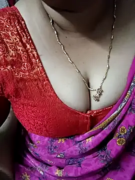 Snapshot of Omana-kutty chatting on February 6, 2025, 3:37 am Omana-kutty online show from February 6, 2025, 3:37 am