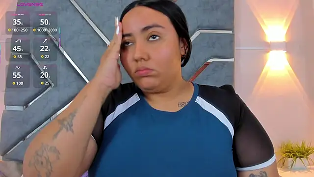 LucciaPorter online show from March 22, 2026, 2:40 pm