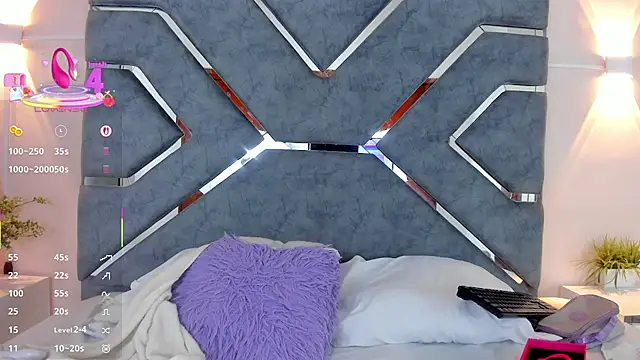 LucciaPorter online show from March 10, 2026, 1:59 pm