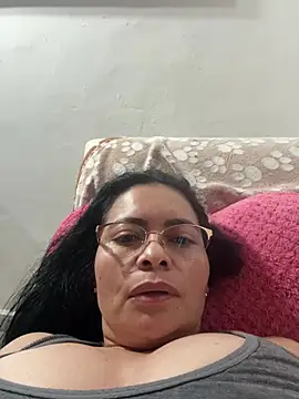 Snapshot of Janna099 chatting on June 25, 2026, 1:38 pm Janna099 online show from June 25, 2026, 1:38 pm