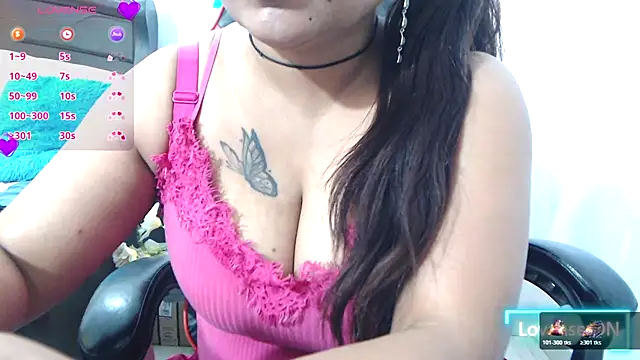 Snapshot of _Aahana_ chatting on November 21, 2025, 6:45 am Aahana online show from November 21, 2025, 6:45 am