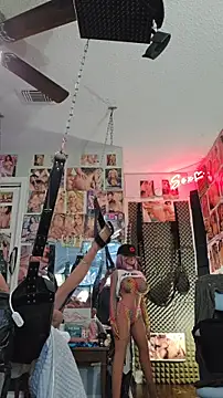 Snapshot of luvs2cumm69 chatting on November 29, 2025, 3:56 pm luvs2cumm69 online show from November 29, 2025, 3:56 pm