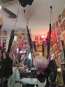 luvs2cumm69 online show from March 4, 2026, 8:55 am