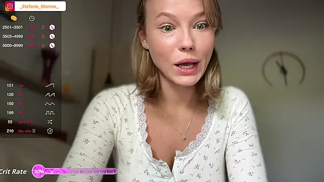  Stefanie Collins  online show from December 18, 2025, 2:05 am