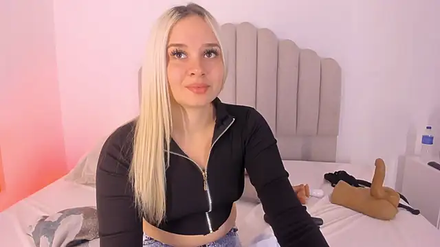 Snapshot of sofia_pamela chatting on November 30, 2025, 5:25 pm sofia pamela online show from November 30, 2025, 5:25 pm