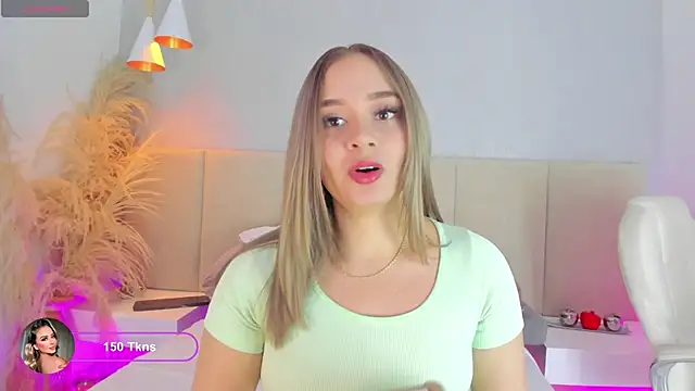 Snapshot of sofia_pamela chatting on December 15, 2025, 7:20 pm sofia pamela online show from December 15, 2025, 7:20 pm