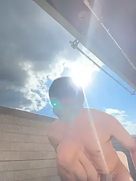 issy19 online show from February 26, 2026, 5:51 am