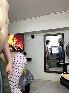 TheKing6ix9ine69 online show from December 21, 2025, 10:32 pm