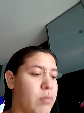 Snapshot of sara_winehouse1 chatting on October 9, 2025, 10:32 pm sara winehouse1 online show from October 9, 2025, 10:32 pm