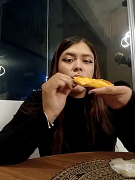 Snapshot of sara_winehouse1 chatting on October 16, 2025, 2:20 am sara winehouse1 online show from October 16, 2025, 2:20 am