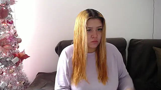 Snapshot of sara_winehouse1 chatting on December 23, 2024, 12:30 pm sara winehouse1 online show from December 23, 2024, 12:30 pm