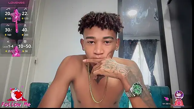 sexy blacks  online show from November 13, 2025, 12:09 pm