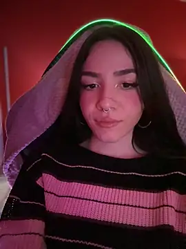 Snapshot of ShannonShanny chatting on February 9, 2025, 5:54 pm ShannonShanny online show from February 9, 2025, 5:54 pm