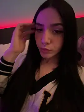 Snapshot of ShannonShanny chatting on January 29, 2025, 11:04 pm ShannonShanny online show from January 29, 2025, 11:04 pm