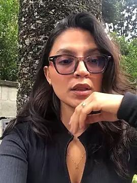 Gia Mazzon online show from June 5, 2026, 2:34 pm