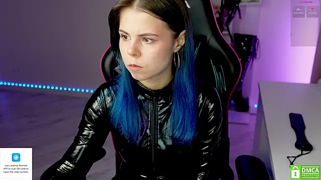 Snapshot of Latex_Kitty chatting on January 10, 2026, 2:34 pm Latex Kitty online show from January 10, 2026, 2:34 pm