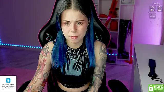 Snapshot of Latex_Kitty chatting on November 8, 2025, 3:15 pm Latex Kitty online show from November 8, 2025, 3:15 pm