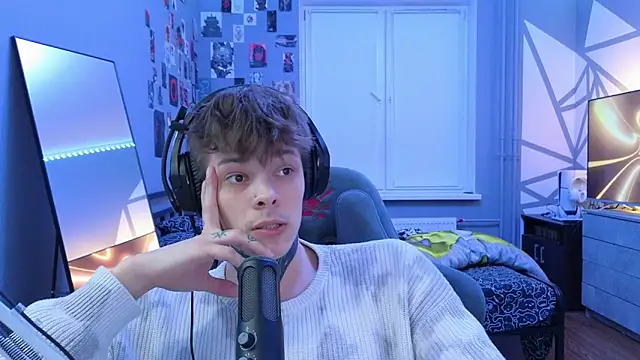 DENIS HERE online show from February 28, 2025, 3:15 pm