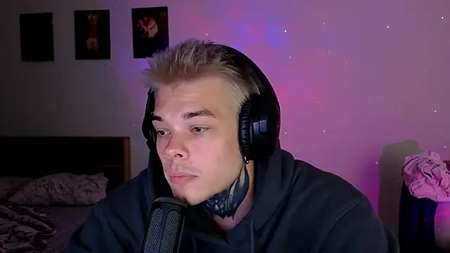 DENIS HERE online show from September 8, 2025, 10:53 pm