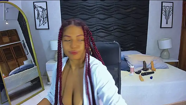 Snapshot of Naomi_Tylers chatting on October 22, 2025, 1:05 am Naomi Tylers online show from October 22, 2025, 1:05 am