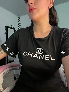 violet-333 online show from February 27, 2025, 4:54 pm